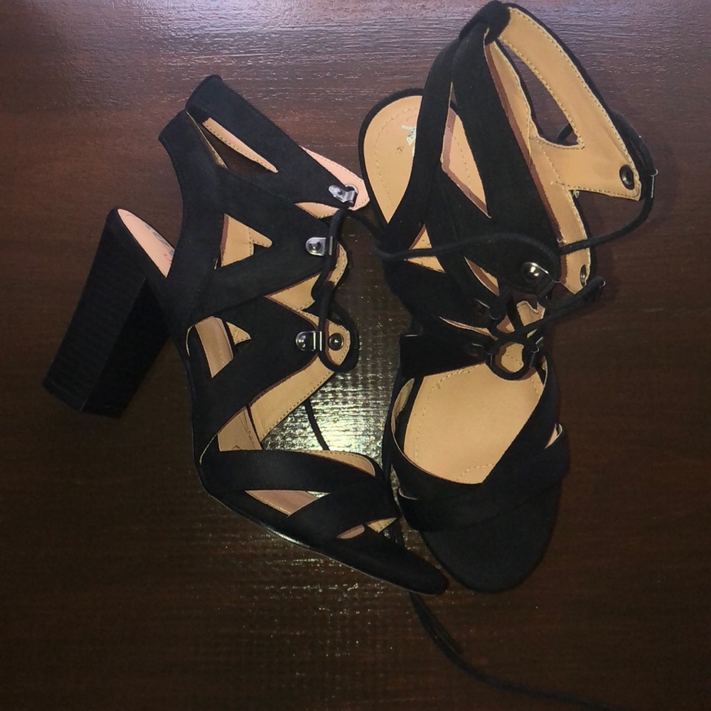 Black lace up block heels